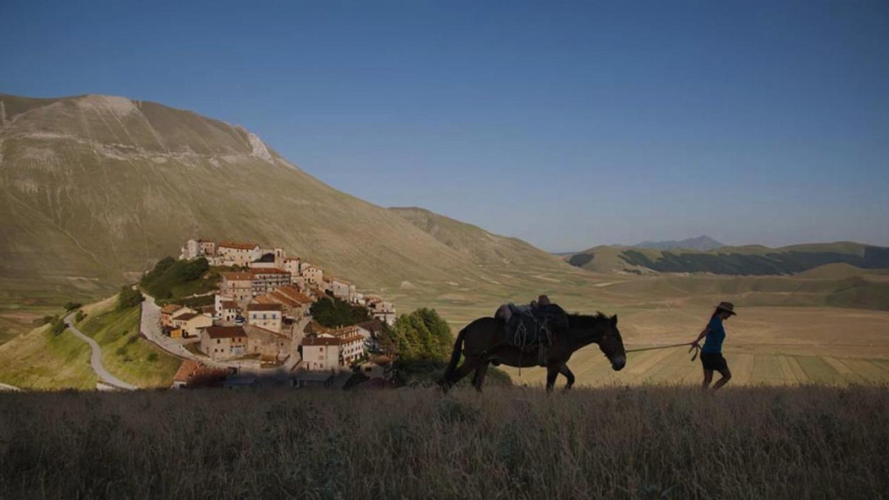 Castello Di Pupaggi Villa Sellano Exterior photo